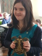 Mädchen mit seiner Schildkröte